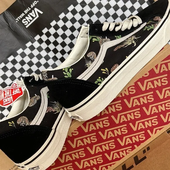 Vans WMNS Old Skool Desert Snake/Black sneakers - Picture 15 of 16